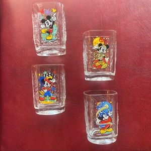 🌵Vintage Millennium Celebration Disney World Cups